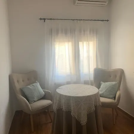 Rurales Peralta Apartment *